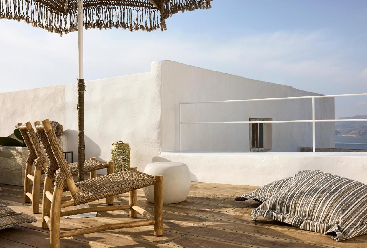 Niove Suites Milos Πλάκα Μήλου Εξωτερικό φωτογραφία